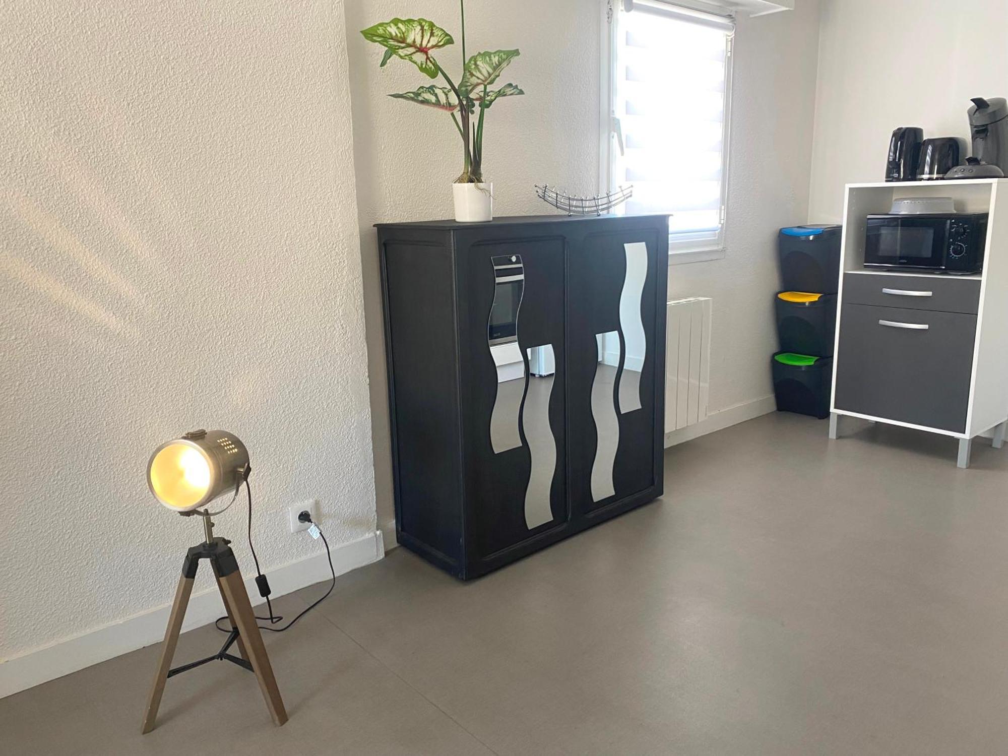 T2 Centre-Ville, Calme, 1 Chambre, 1 A 5 Pers, Climatisation, Parking Libre Et Gratuit Lorient Exterior foto